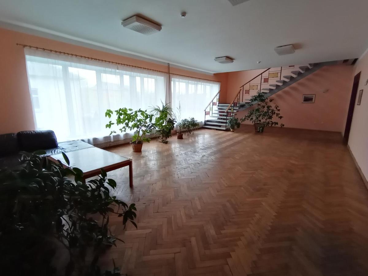 Gamma Hotel Līvāni Extérieur photo