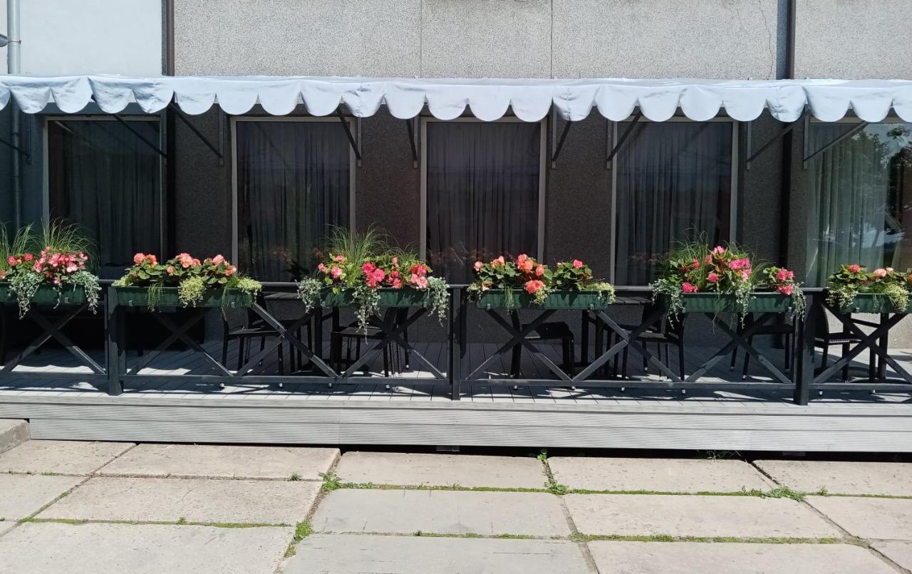 Gamma Hotel Līvāni Extérieur photo