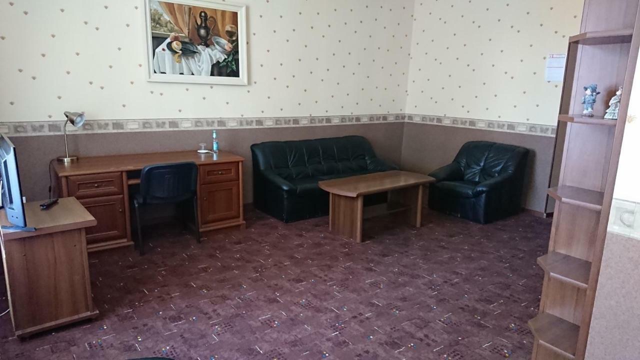 Gamma Hotel Līvāni Extérieur photo